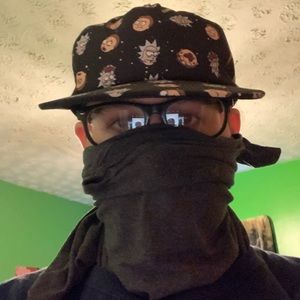 Meet your Posher, Casey